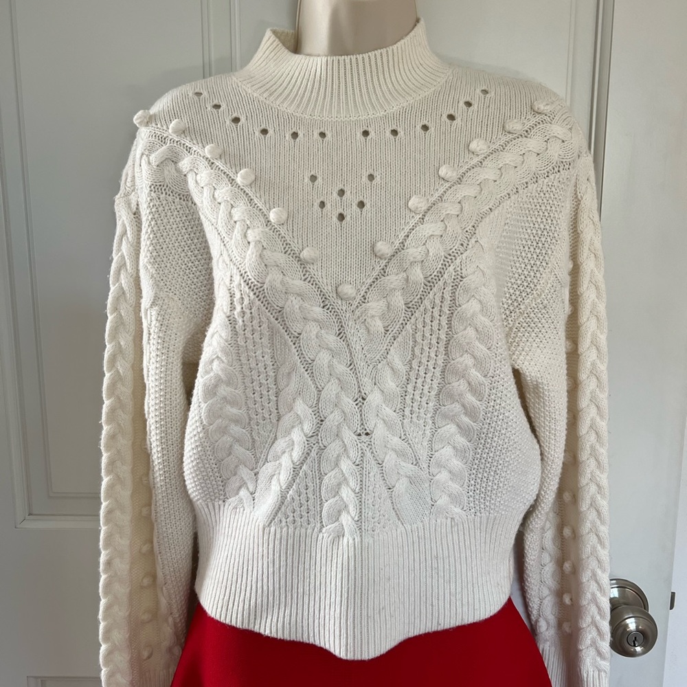 BCBGMAXAZRIA Cable Knit Mock Neck Sweater. Small, Gardenia